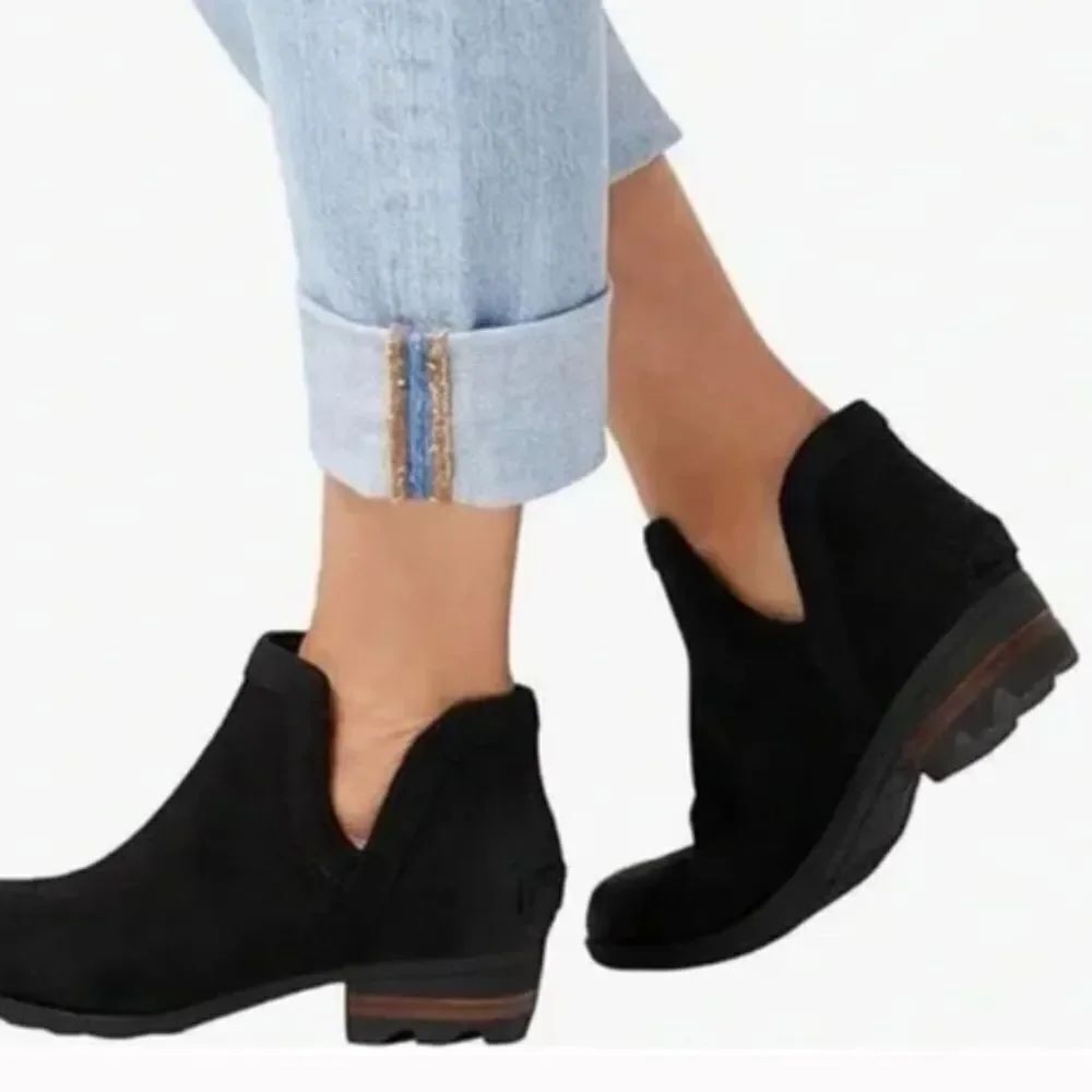 Sorel Lolla Cut-Out Black Suede Ankle Boots, Sz 6